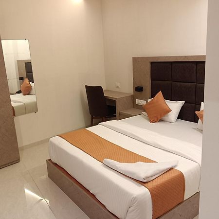 Hotel Metro Inn Mumbai Ngoại thất bức ảnh