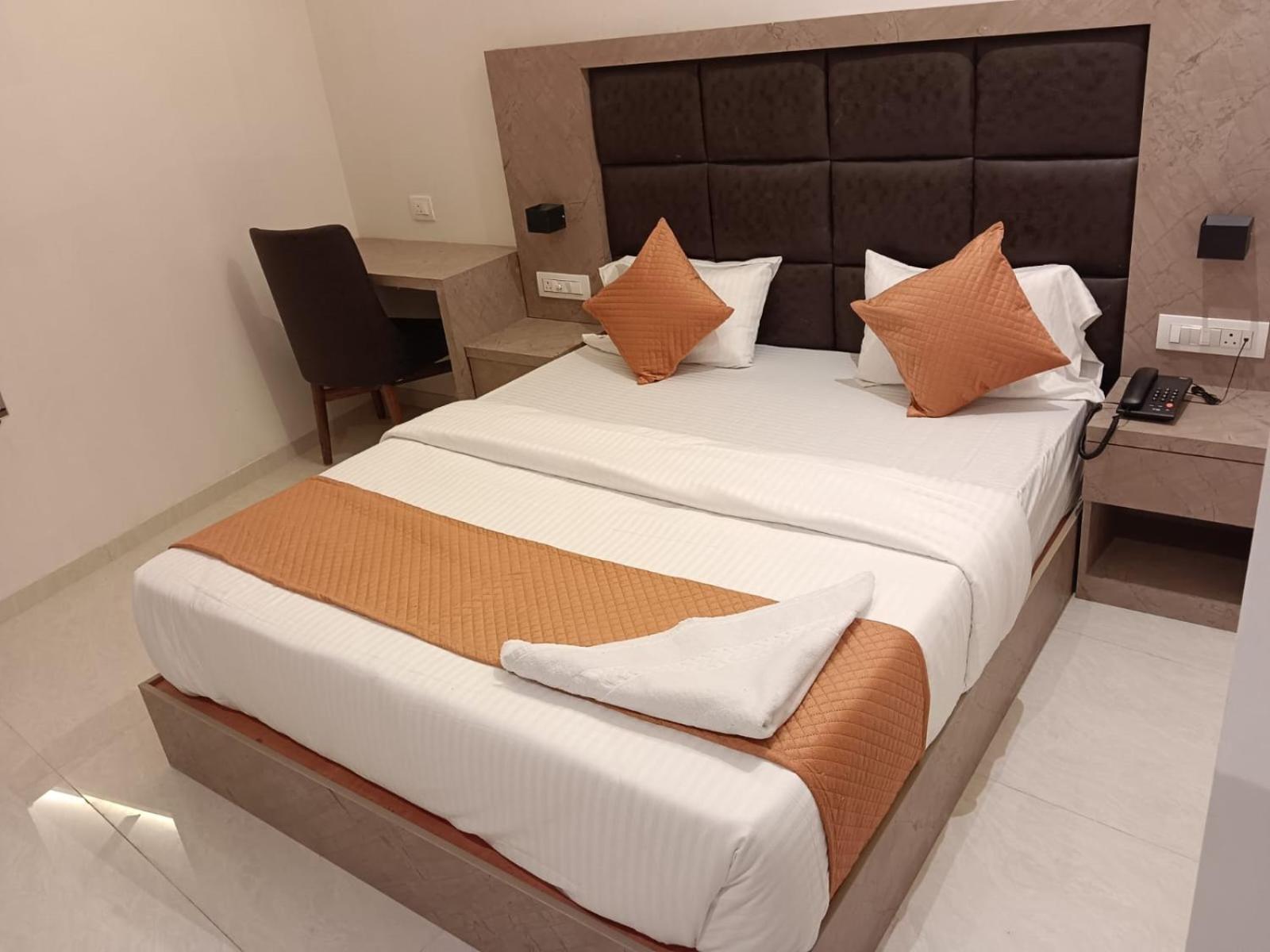 Hotel Metro Inn Mumbai Ngoại thất bức ảnh
