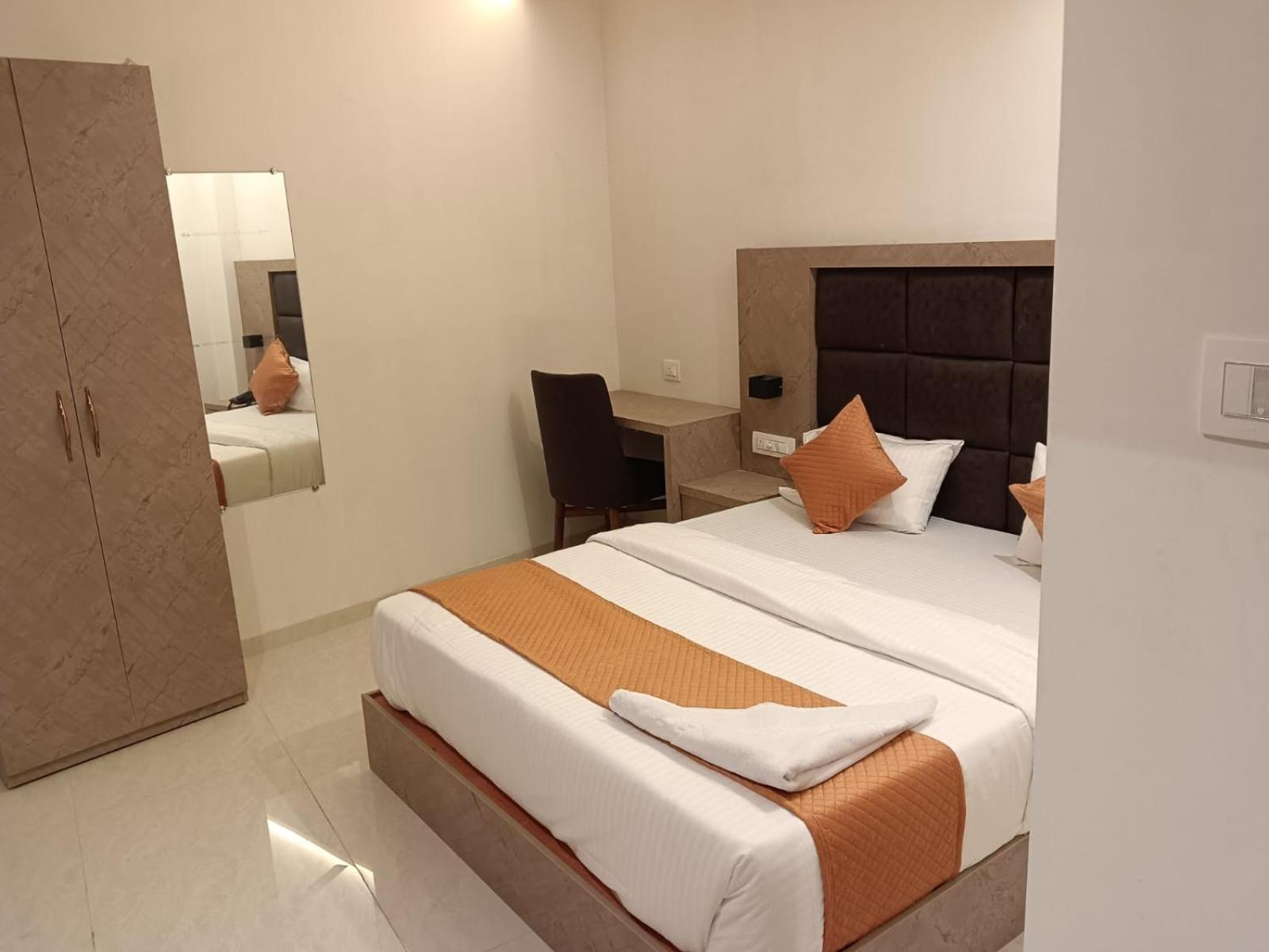Hotel Metro Inn Mumbai Ngoại thất bức ảnh